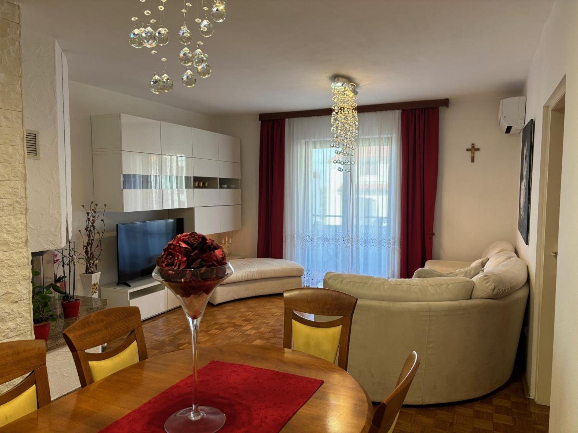 Pantos Apartmán *